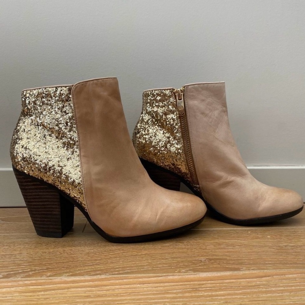 Vince Camuto-Hariza Glitter Heeled Booties